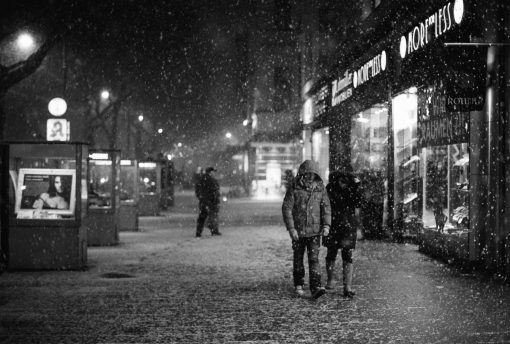 Kudamm in winter with thick snowfall